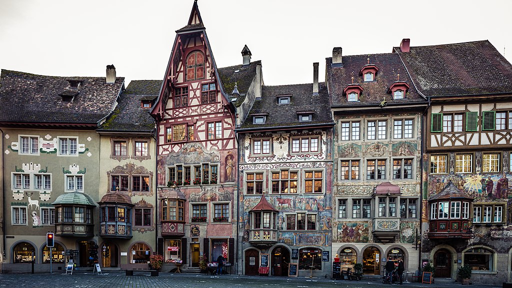 Edificios con las fachadas pintadas en Stein am Rhein, Suiza.